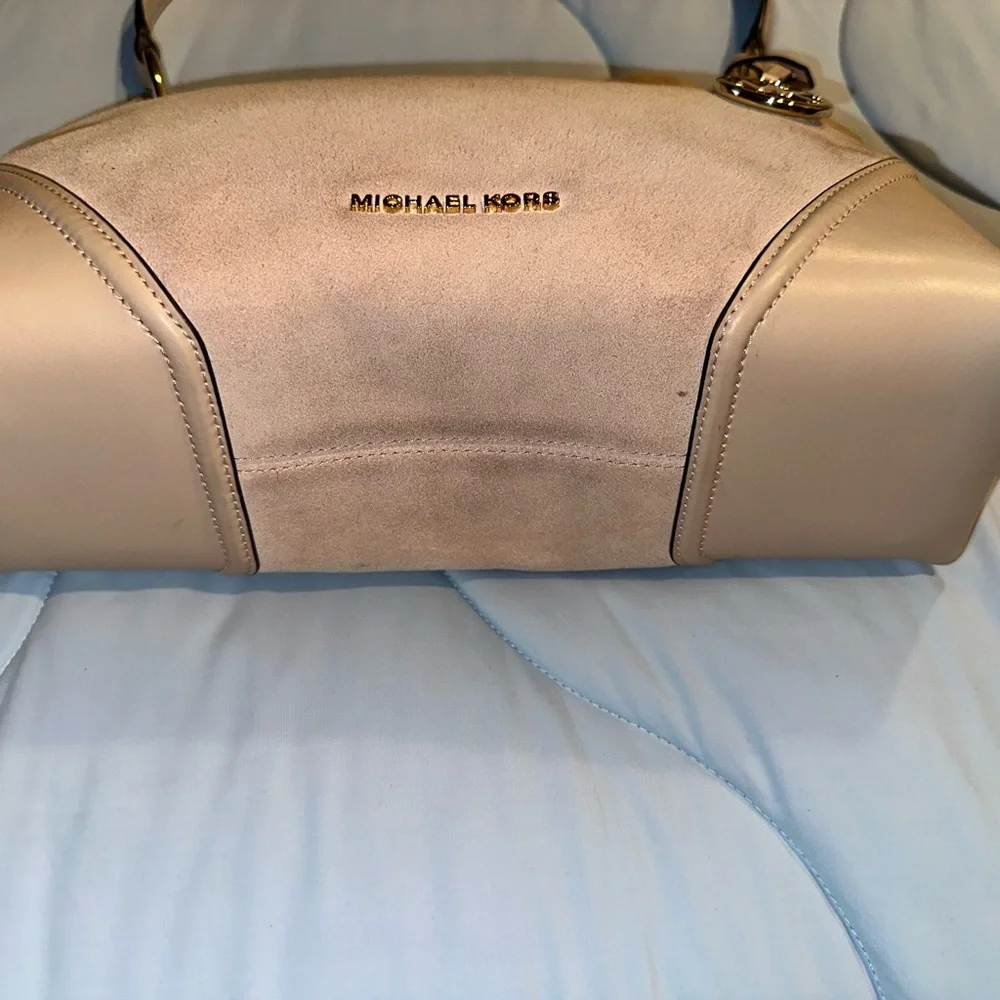 Michael Kors Tan and Cream Shoulder Bag